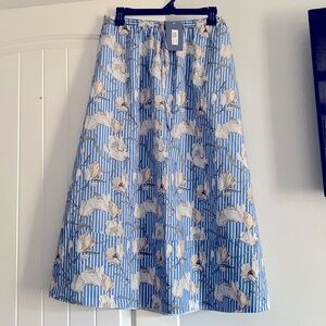 NWT UNIVERSAL THREAD SKIRT NEW WILL SHIP TODAY IN TIME FOR HOLIDAYS